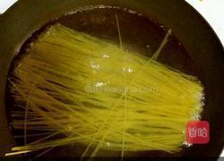 黑胡椒鸡脯意大利面的做法图解1