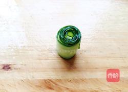 凉拌黄瓜卷的做法图解3