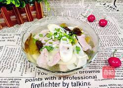 酸菜苦笋肉片汤的做法图解11