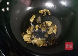酸菜苦笋肉片汤的做法图解8