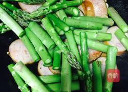 哈尔滨红肠煸芦笋的做法图解9