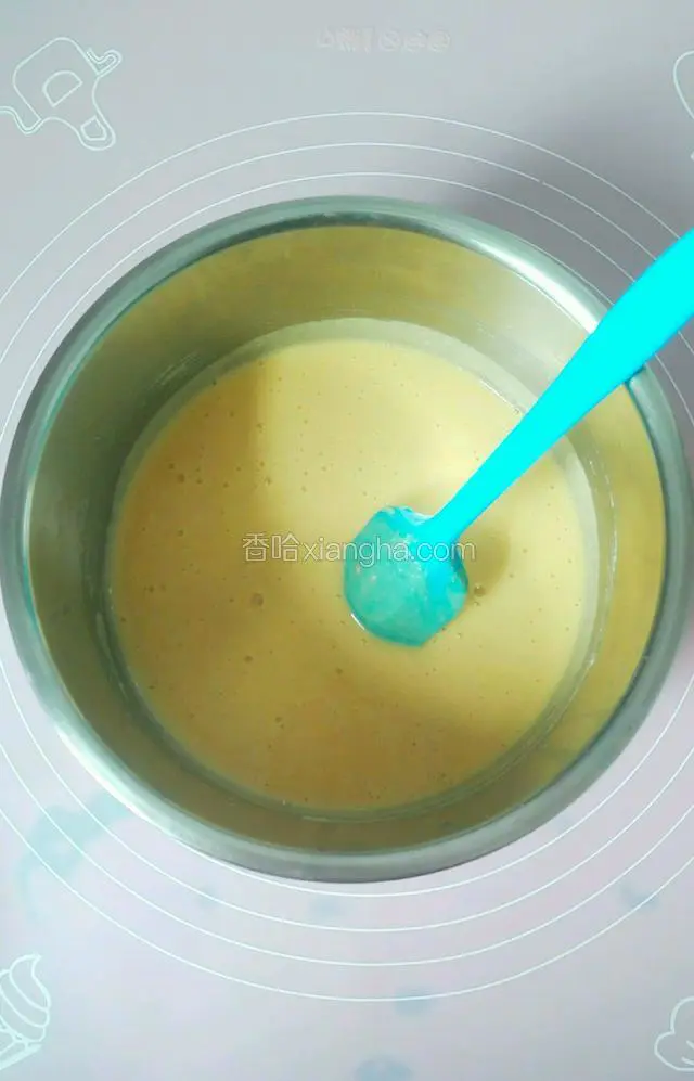 将除大红枣，熟核桃仁和瓜子仁之外的料全部混合均匀。