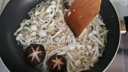 蛤蜊菌菇汤的做法图解13