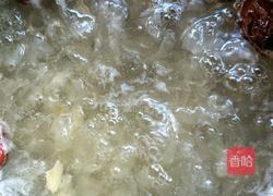水晶绵绵银耳汤的做法图解1