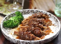 黑椒肥牛金针菇卷