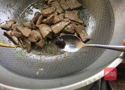 洋葱炒猪肝的做法图解6