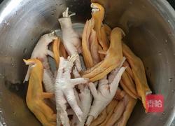 螺蛳鸭脚煲的做法图解2