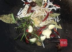 螺蛳鸭脚煲的做法图解6