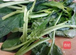 菠菜奶油浓汤的做法图解2