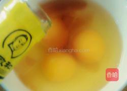 蚕豆米炒鸡蛋的做法图解3