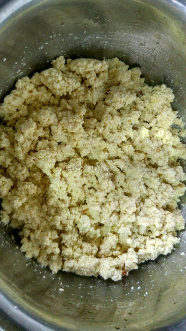 放入豆腐翻炒均匀