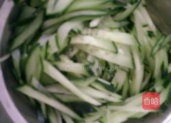 黄瓜饼的做法图解1