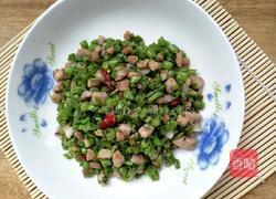 空心菜梗炒肉丁的做法图解8