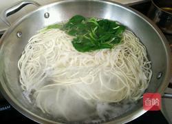 肉酱汤面的做法图解3