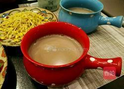 芝麻核桃黑豆浆的做法图解3