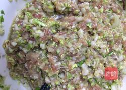 白菜猪肉馅饺子的做法图解5