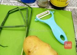 蚝油土豆丝的做法图解1