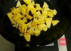 糖醋笋块的做法图解2