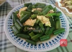 老屋私房菜 洋葱管炒鸡蛋的做法图解3