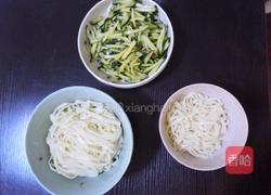 静静凉拌面的做法图解2
