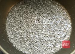 冰糖黄桃的做法图解3