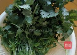 凉拌香菜的做法图解1