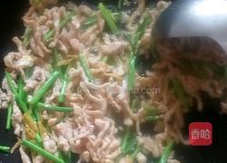 韭菜苔肉丝的做法图解4