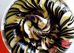 肉末蓑衣茄子的做法图解3