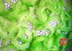 夏日必点小菜 凉瓜炒蛋的做法图解4