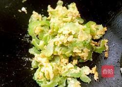 夏日必点小菜 凉瓜炒蛋的做法图解8