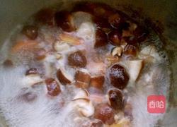 鲜冬菇番茄瘦肉汤的做法图解9