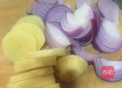 土豆小龙虾的做法图解2