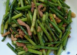 蒜台炒肉