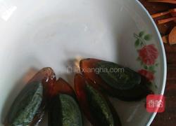 尖椒松花蛋的做法图解2