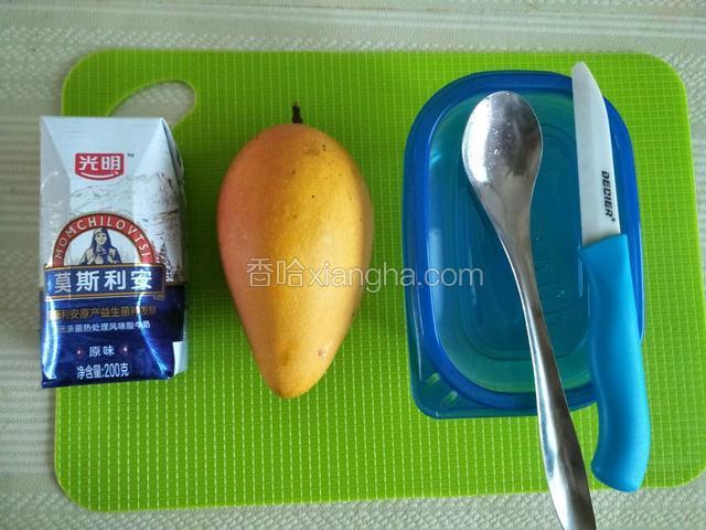 准备好所有食材和工具