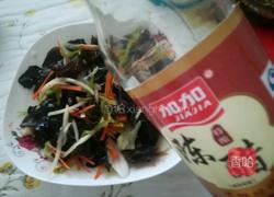 洋葱拌木耳的做法图解7