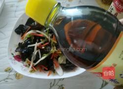 洋葱拌木耳的做法图解8