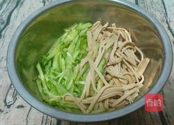 黄瓜拌豆片的做法图解3