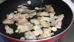 青椒炒黑猪肉的做法图解10