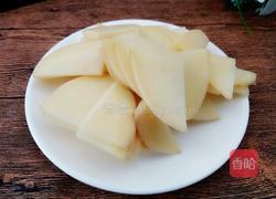 冻豆腐炒土豆片的做法图解1