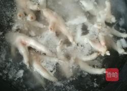 吮指鸡爪的做法图解1