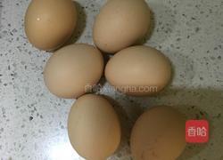 糖醋荷包蛋的做法图解1