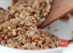 鱿鱼炒饭的做法图解11