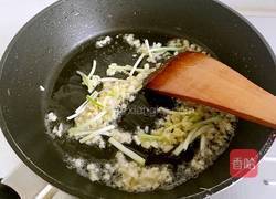 油爆小河蝦的做法圖解8