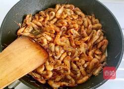 油爆小河虾的做法图解15