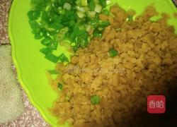 萝卜干饼的做法图解1