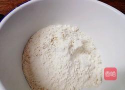 鸡蛋灌肉饼的做法图解1