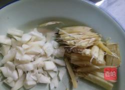 香辣鱿鱼虾锅底的做法图解3