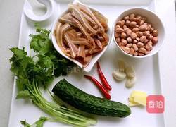 凉拌猪耳朵的做法图解1