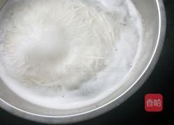 香菇鸡蛋面的做法图解2